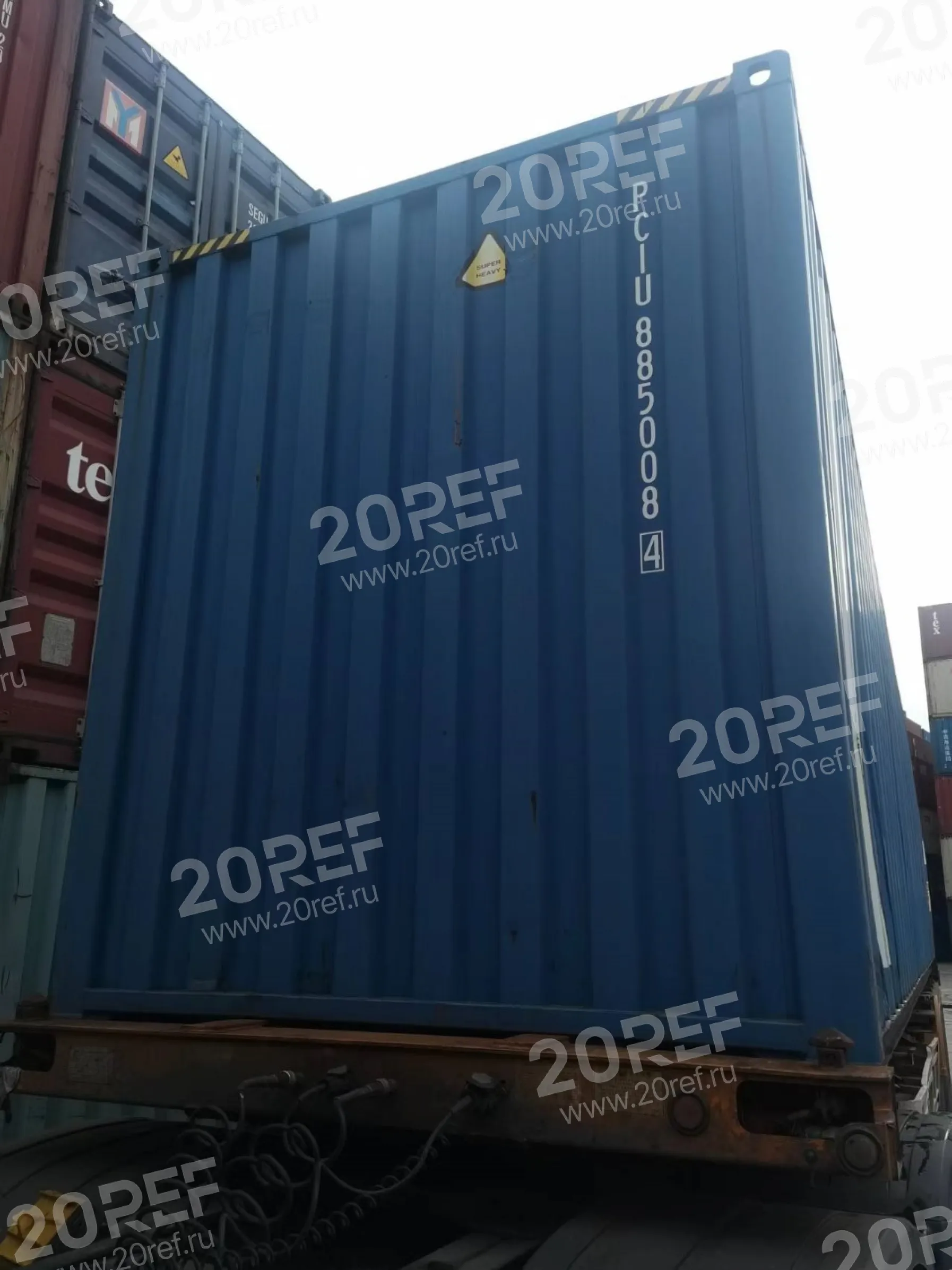 Сухогрузный морской контейнер