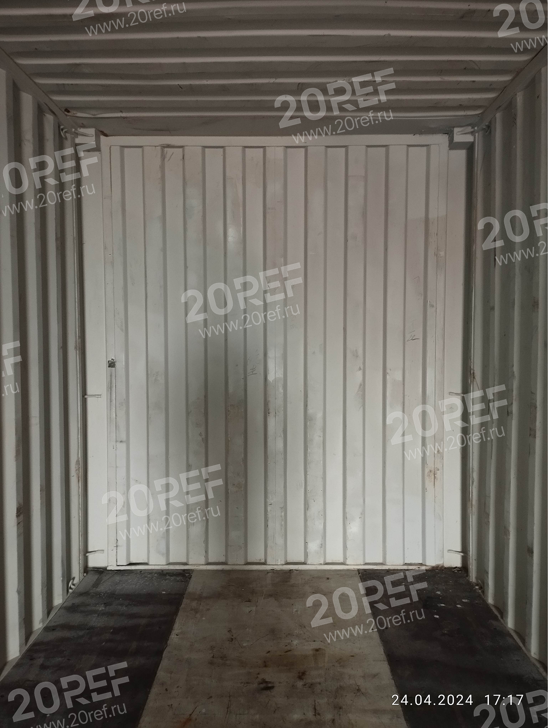 Сухогрузный морской контейнер