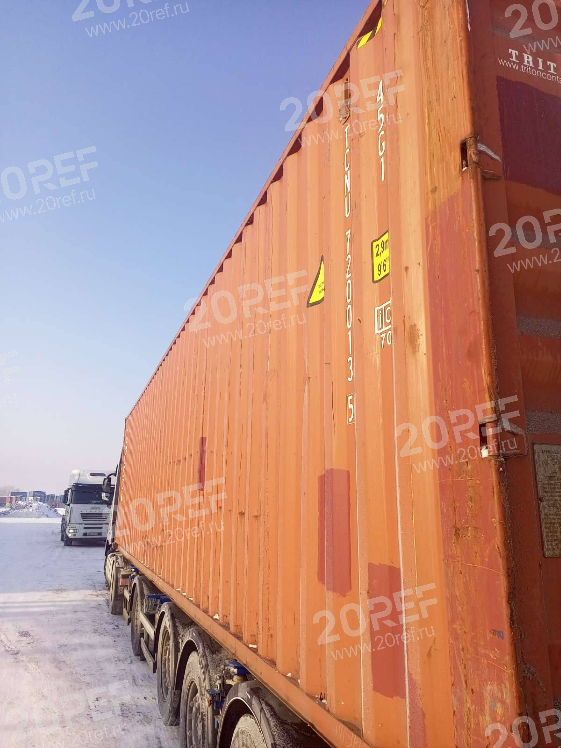 Сухогрузный морской контейнер