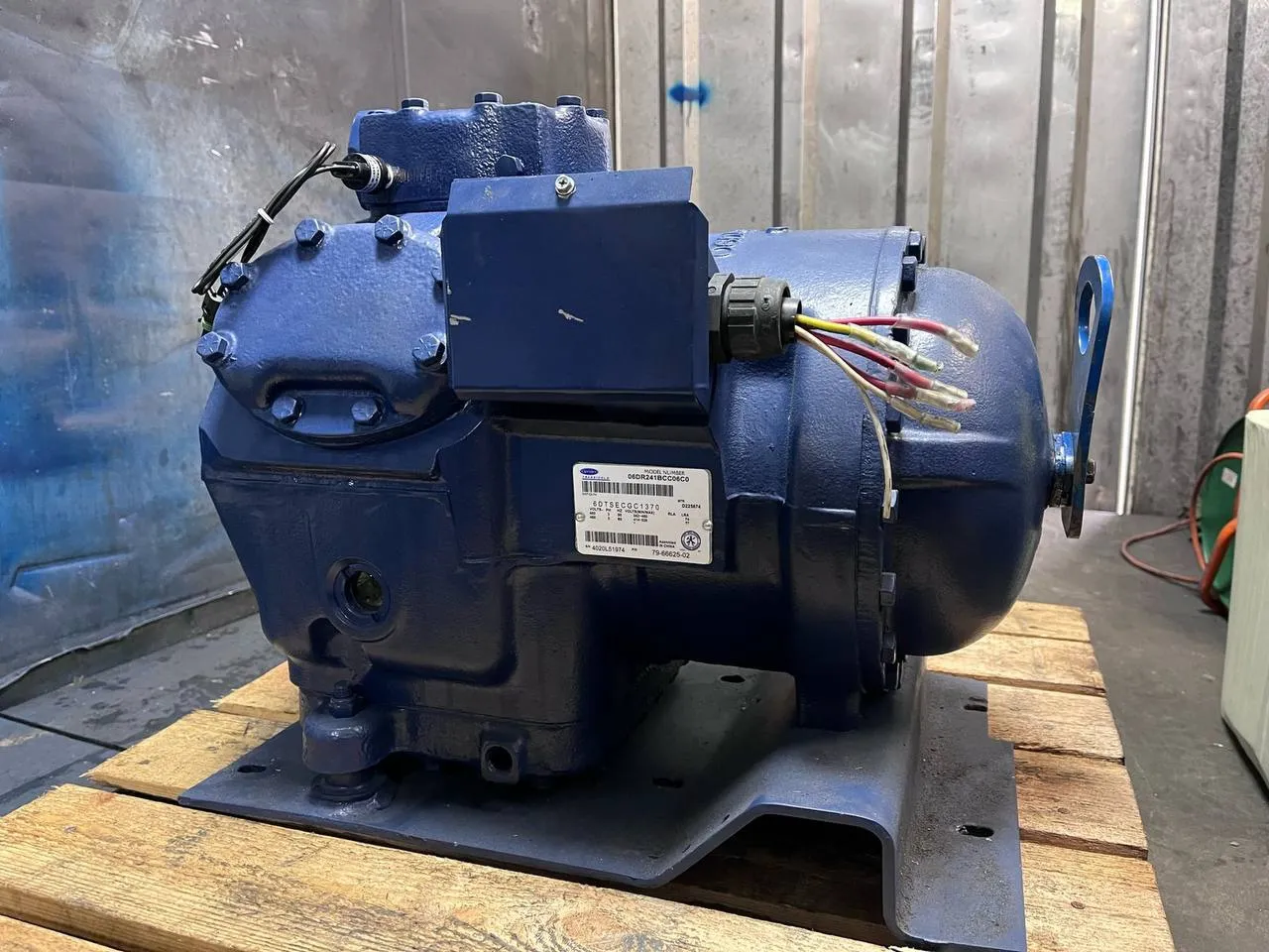 Компрессор поршневой 06DR241 Carrier